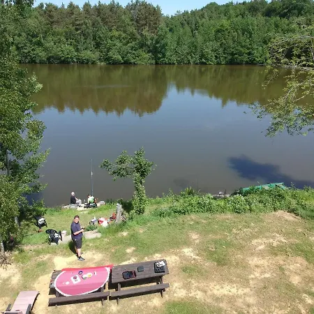 Vakantiehuis Neuf 150 M2 Devant Un Grand Prive De 2 Hectares Poissonneux Au Milieu Des Bois