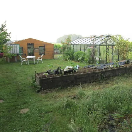 Дом отдыха Neuf 150 M2 Devant Un Grand Prive De 2 Hectares Poissonneux Au Milieu Des Bois Florennes