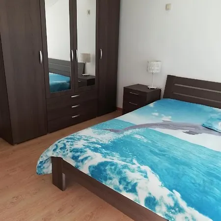 Neuf 150 M2 Devant Un Grand Prive De 2 Hectares Poissonneux Au Milieu Des Bois