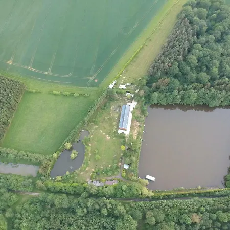 Neuf 150 M2 Devant Un Grand Privé De 2 Hectares Poissonneux Au Milieu Des Bois * Florennes