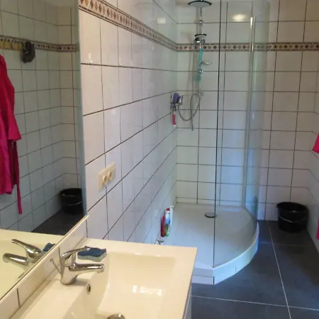 Neuf 150 M2 Devant Un Grand Prive De 2 Hectares Poissonneux Au Milieu Des Bois