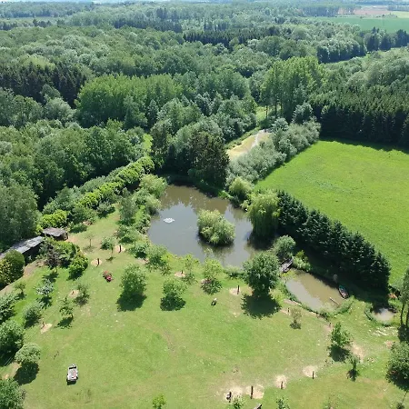 Neuf 150 M2 Devant Un Grand Prive De 2 Hectares Poissonneux Au Milieu Des Bois Vakantiehuis Florennes