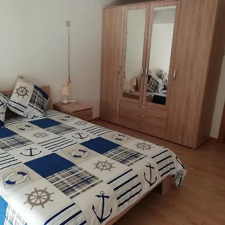 Neuf 150 M2 Devant Un Grand Prive De 2 Hectares Poissonneux Au Milieu Des Bois *