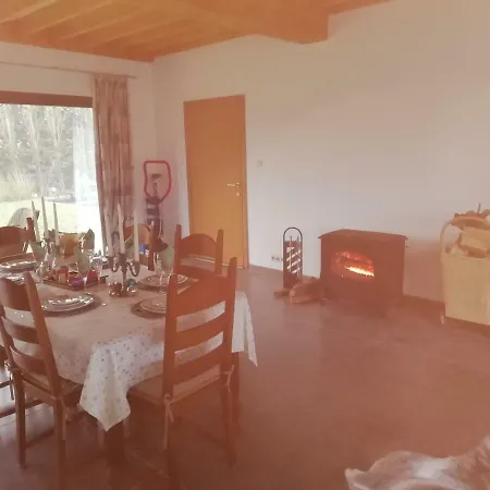 Neuf 150 M2 Devant Un Grand Prive De 2 Hectares Poissonneux Au Milieu Des Bois Vakantiehuis Florennes