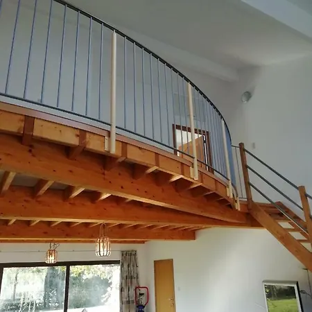 Holiday home Neuf 150 M2 Devant Un Grand Prive De 2 Hectares Poissonneux Au Milieu Des Bois Florennes